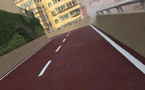 青湖路街道彩色路面